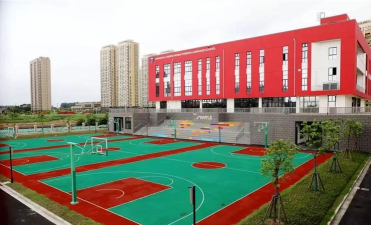 上海嘉定区世界外国语学校(九年一贯制)