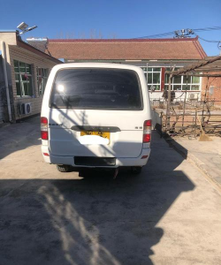 金杯面包车出租