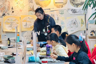 逍遥画室美术培训班