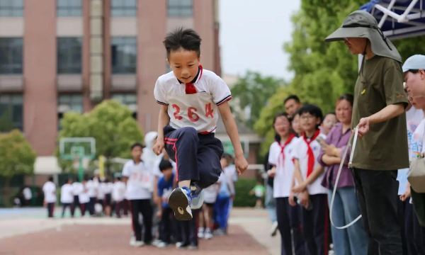 孝昌县周巷镇中心小学