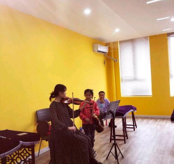 遵义市红花岗区捌捌艺术培训中心有限公司