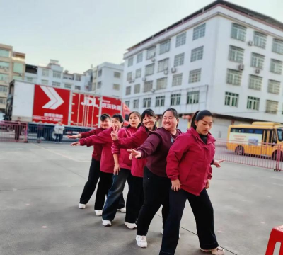 汕头市龙湖区蔡社幼儿园户外活动场地