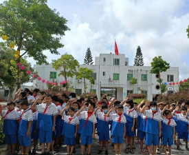 吴川市梅录街道新华小学