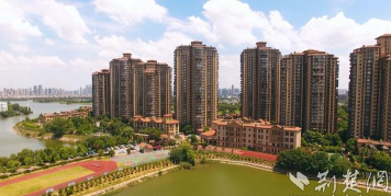 武汉市万科高尔夫小学户外活动场地