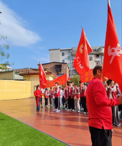 包头市九原区新城中学