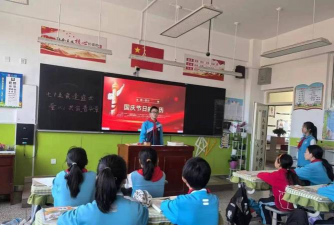 包头市九原区哈林格尔中学