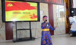 乌力吉木仁学校户外活动场地