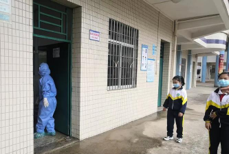 广州市增城区中新镇第一小学户外活动场地