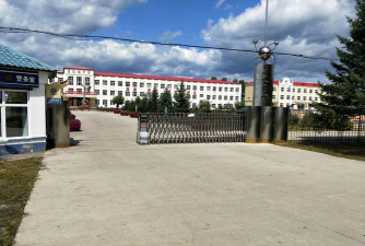 黑龙江省密山市8511农场中学户外活动场地