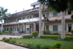 化州市平定镇新华小学