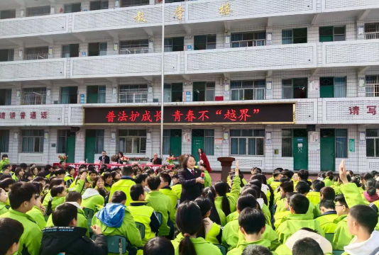 蓬溪县鸣凤镇附南初中