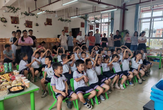 三台县上新乡中心小学幼儿园