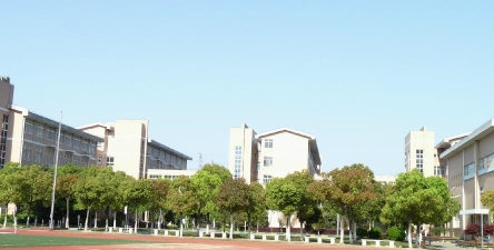 上海市高行中学(高中)户外活动场地