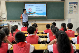 矾山镇第二辅导中心小学户外活动场地