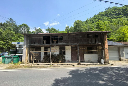 新昌县镜岭镇安山中心完小