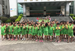 阳山县小太阳幼儿园户外活动场地