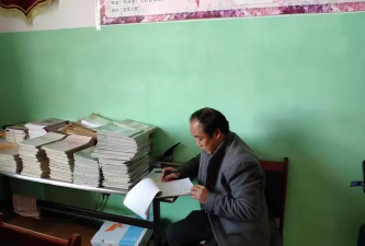 通渭县第三铺初级中学户外活动场地