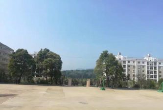 云南省富源县第四中学户外活动场地