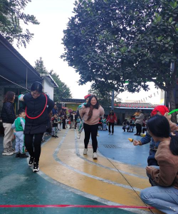 揭东县地都镇蓓蕾幼儿园户外活动场地