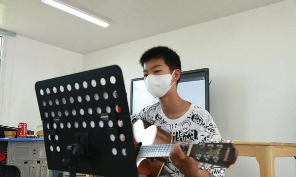 梅子中心小学户外活动场地