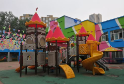 揭西县凤江镇春苗幼儿园户外活动场地