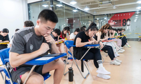 平湖市领舞体育培训有限公司