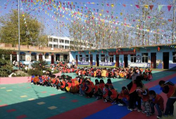 宣威市虹桥春雷幼儿园户外活动场地