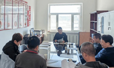 长白县八道沟镇中学