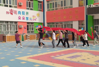 新疆若羌县中心幼儿园