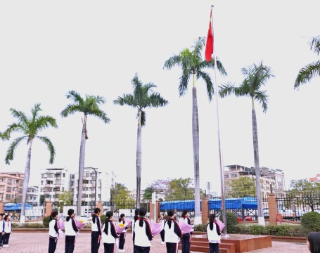 东莞市东坑镇中心小学