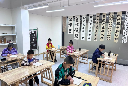 鄂托克前旗云墨轩书法培训中心户外活动场地