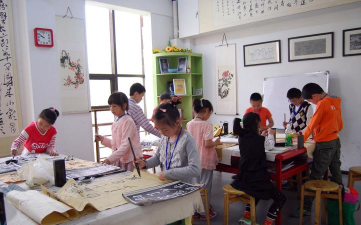 罗平画笔艺术培训学校有限公司