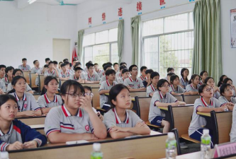 塘湾铜南中学户外活动场地