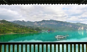 沿河土家族自治县洪渡镇乌江画廊舞蹈艺术培训学校有限公司户外活动场地