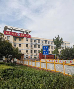 阜南县柴集镇梨园中学户外活动场地