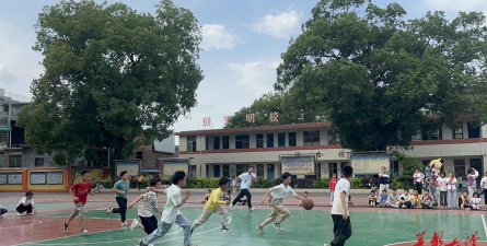 桂林市临桂县四塘界牌中心小学