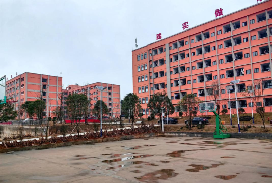 贵阳市南明区龙凤来学校有限公司