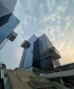 东英中心户外活动场地