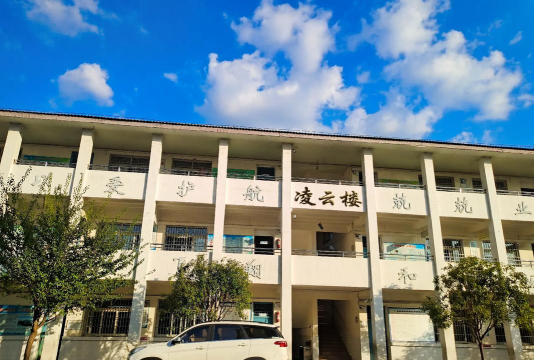 潼南县塘坝镇康乐小学校户外活动场地