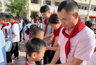 平南县大洲镇中心小学户外活动场地