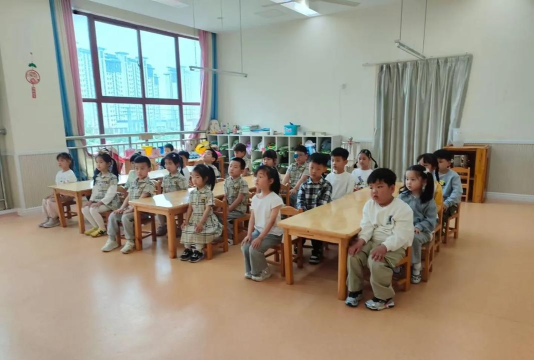 东凤镇仰生幼儿园