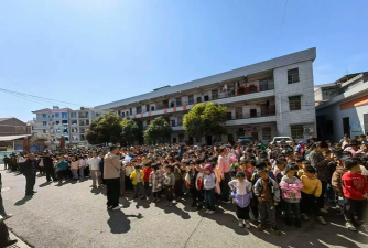 白龙塘镇中心学校