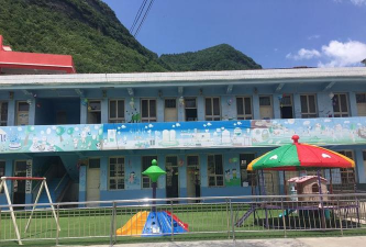 禅家岩乡中心小学