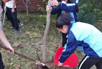 英德市东华镇黄陂中学