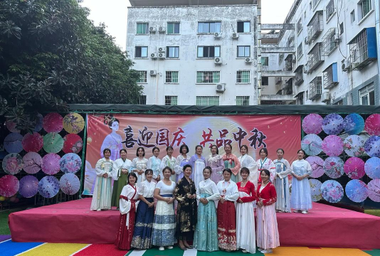 峡江县巴邱镇红苹果幼儿园