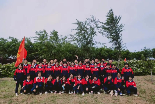 中峰乡第二初级中学