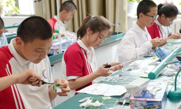 新疆生产建设兵团第三中学