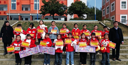 贵阳市云岩区西瓜村学校户外活动场地