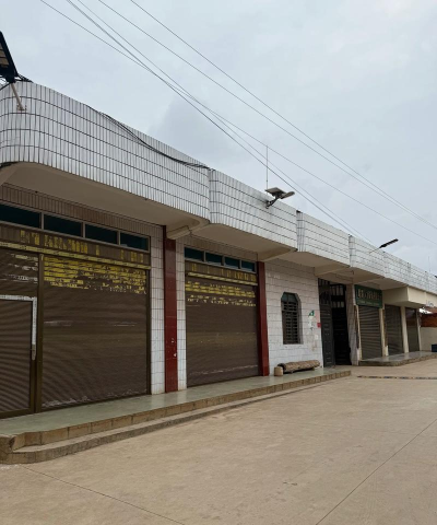 武定县石腊它乡中学户外活动场地