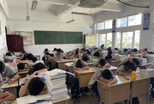 重庆酉阳第二中学